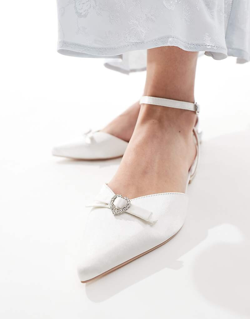 

Be Mine Bridal – Indy – Туфли на плоской подошве цвета слоновой кости с бантом