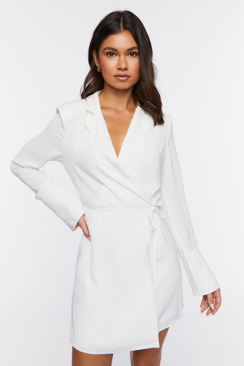

Мини-платье Surplice с запахом Forever 21, белый