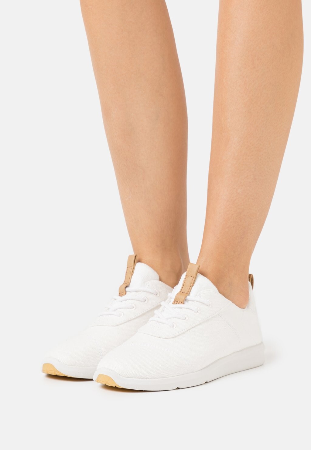 

Кроссовки TOMS, белый