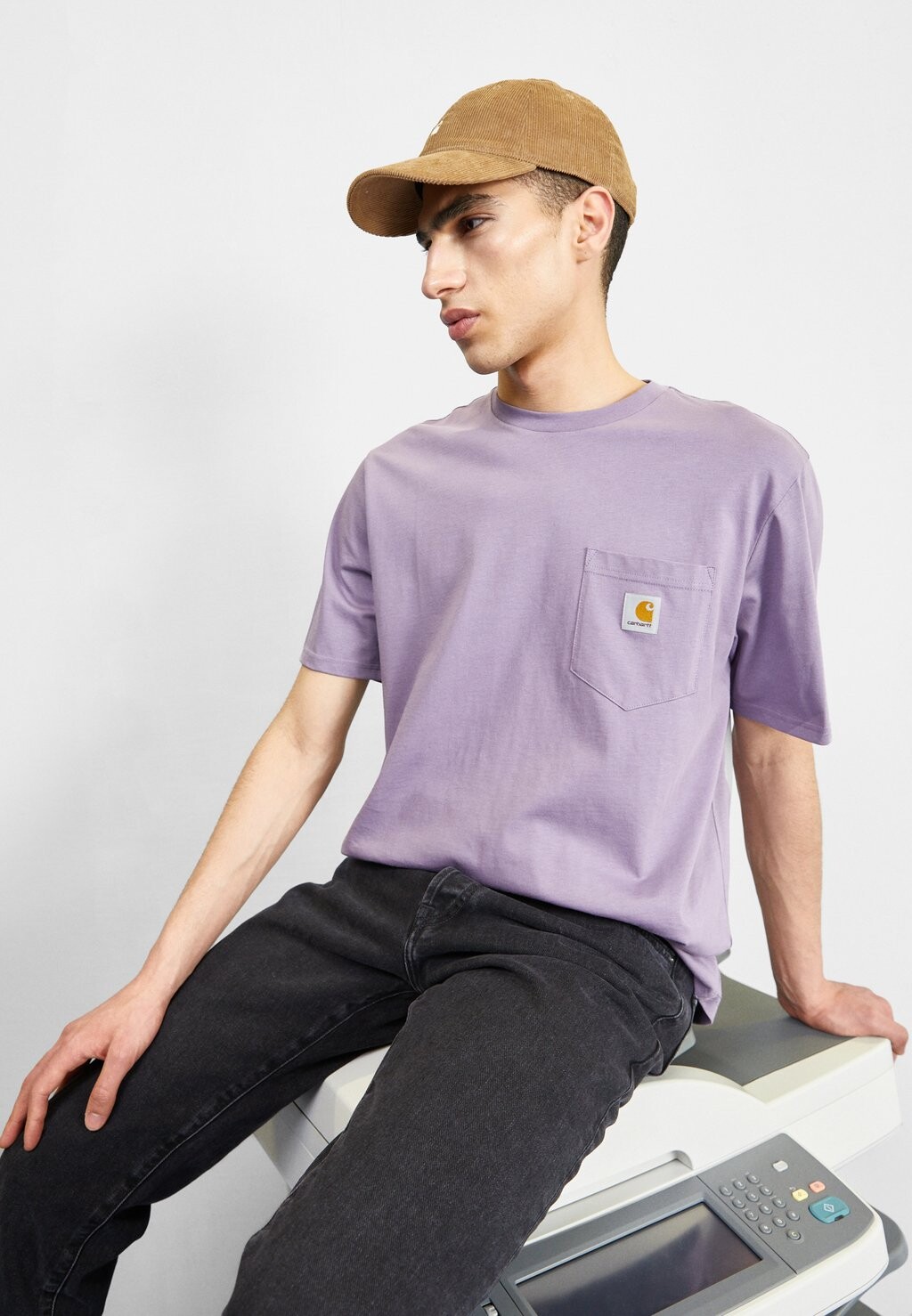 

Базовая футболка Pocket Carhartt WIP, цвет glassy purple
