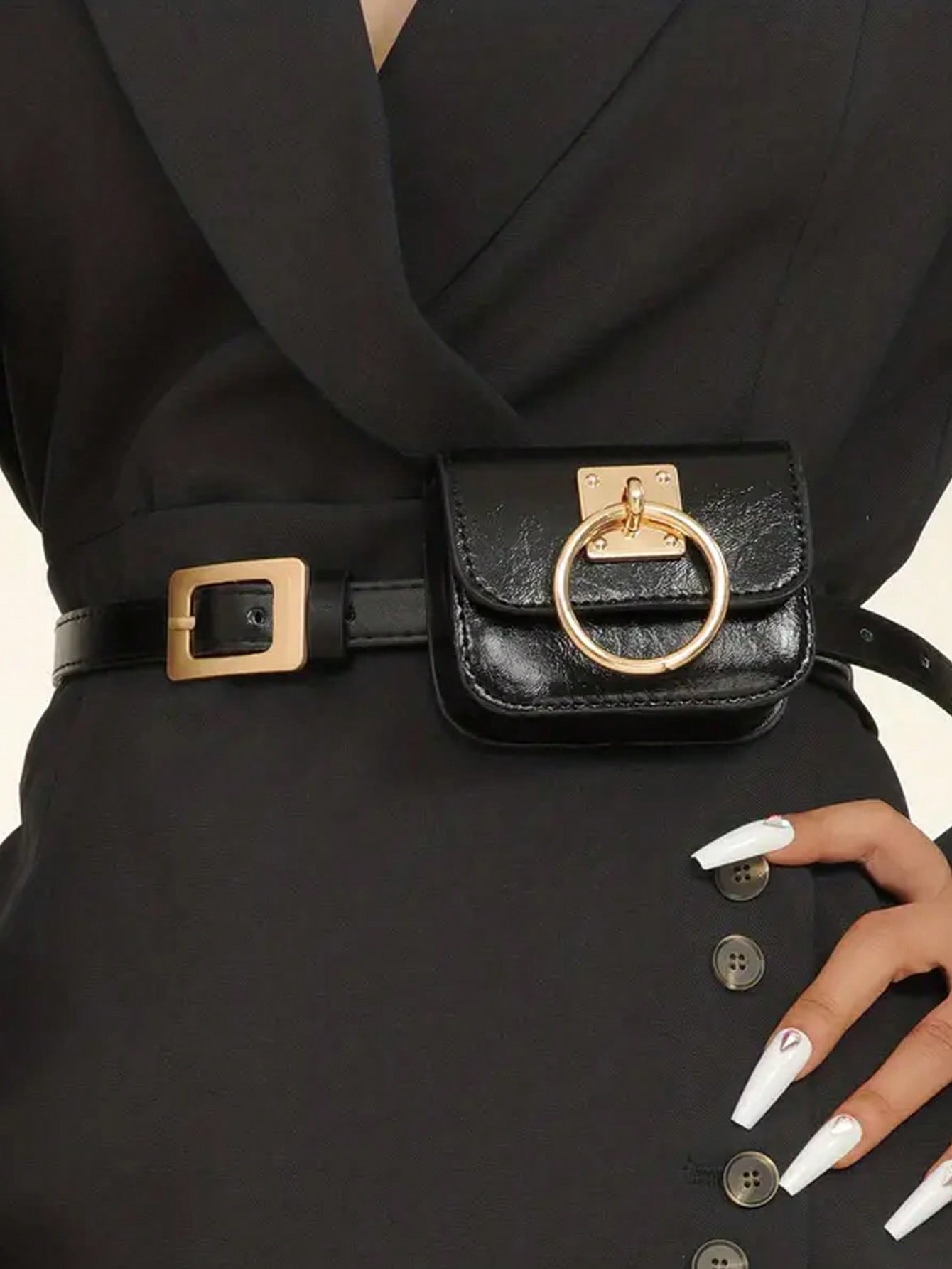 ремень женский в готическом стиле модный кожаный пояс в стиле панк с металлической круглой пряжкой с серебристой пряжкой для джинсов Винтажная поясная сумка, черный