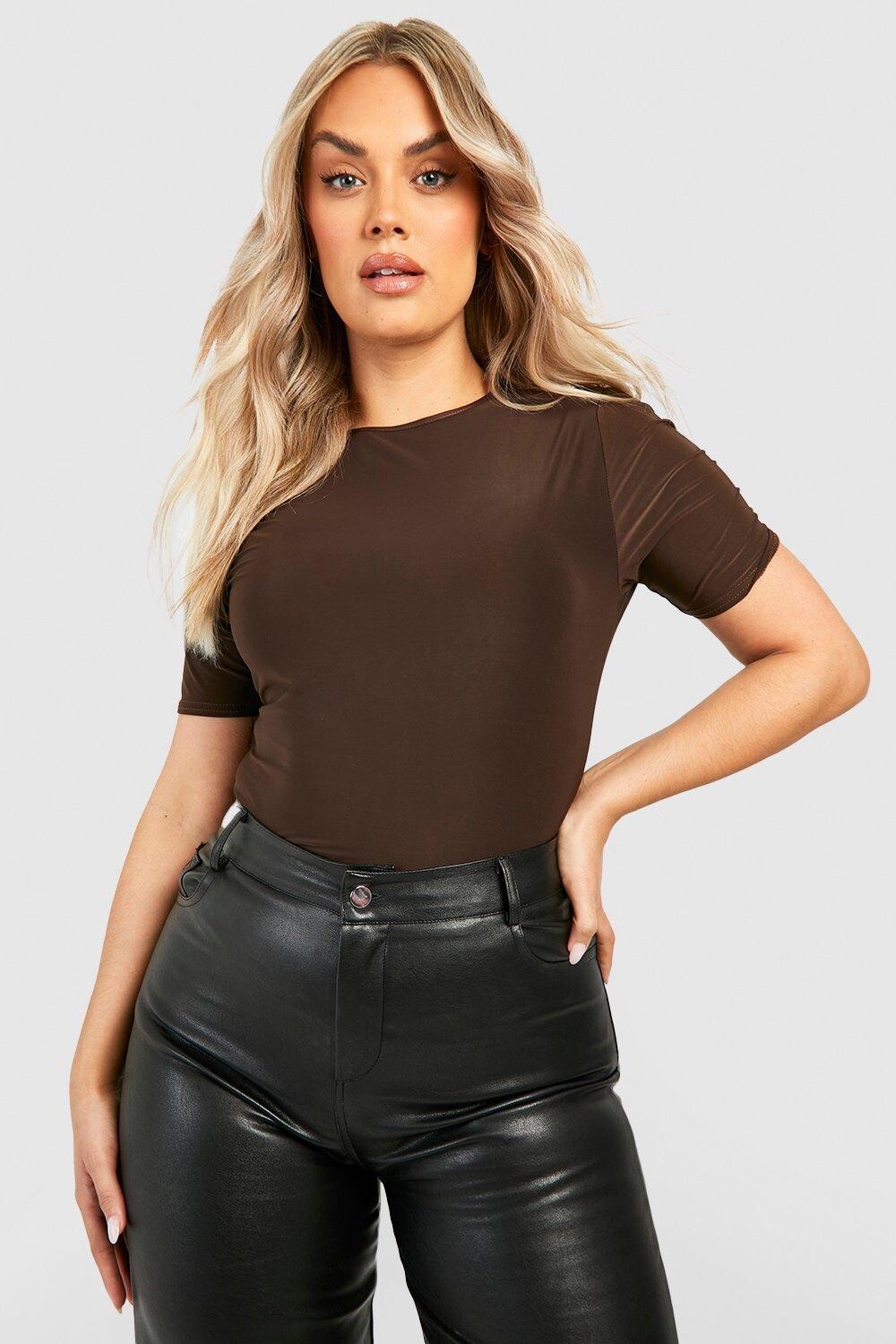 

Футболка плюс с объединенным вырезом Boohoo, шоколадный