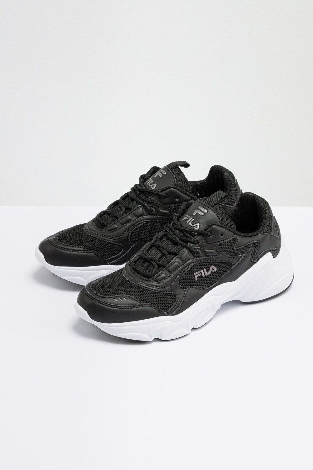 

Кроссовки - Черный - Плоская подошва Fila, черный