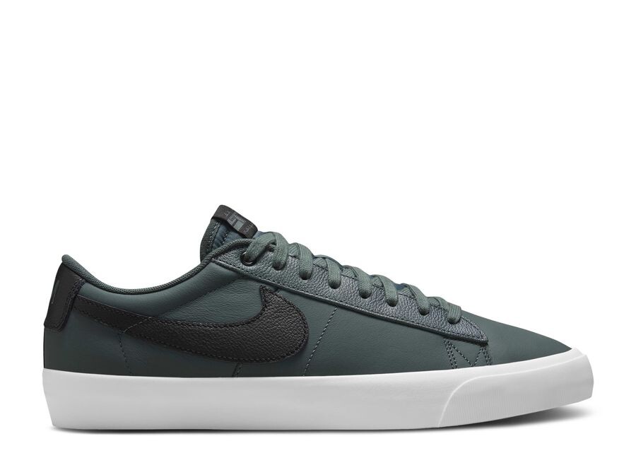 

Кроссовки Nike Zoom Blazer Low Pro GT SB, цвет Vintage Green