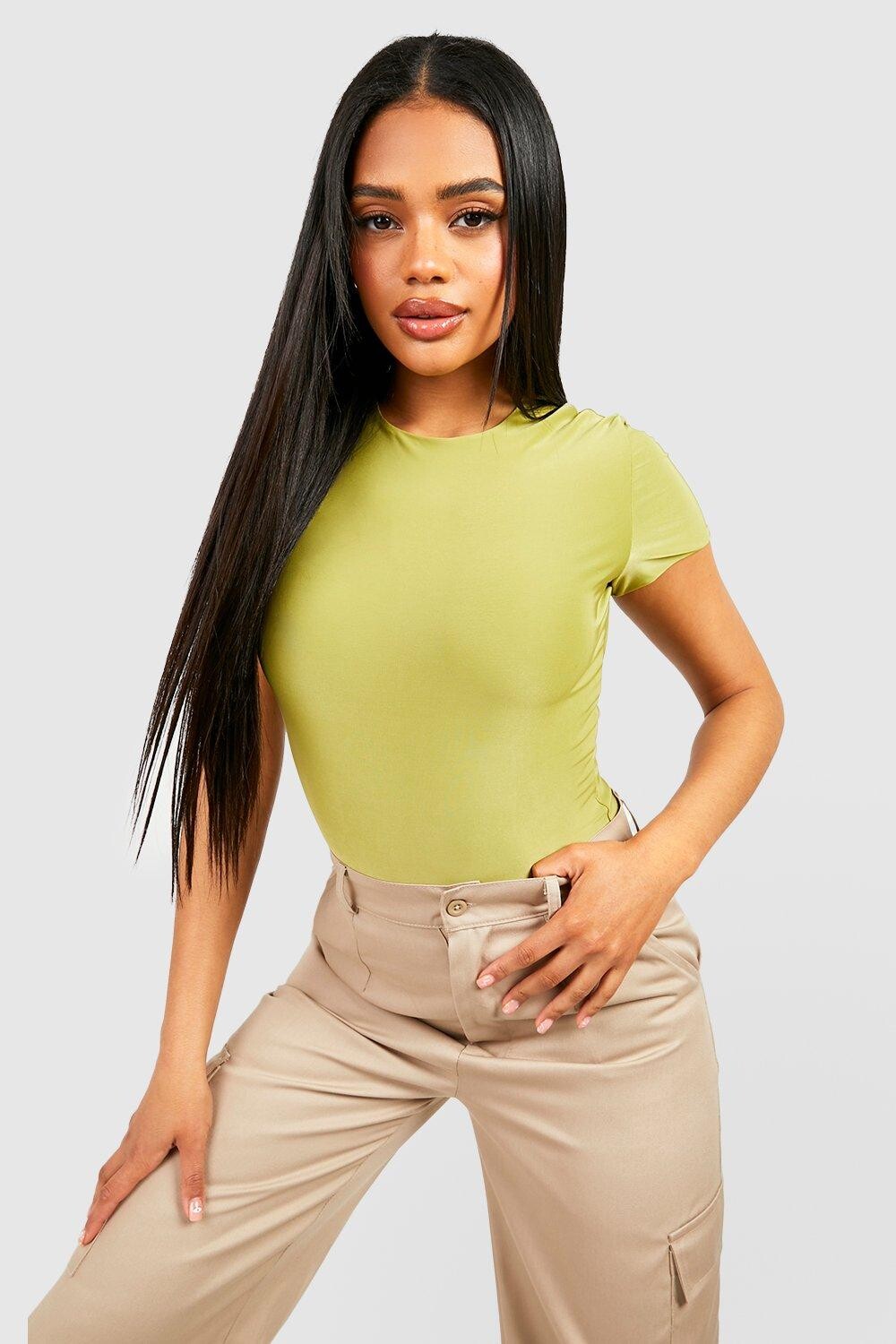 

Двухслойное облегающее боди с короткими рукавами Boohoo, оливковый