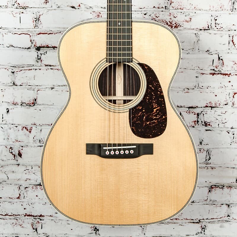 

Акустическая гитара Martin - 0028 Modern Deluxe - Acoustic Guitar - Natural - w/ Hardshell Case - x0748