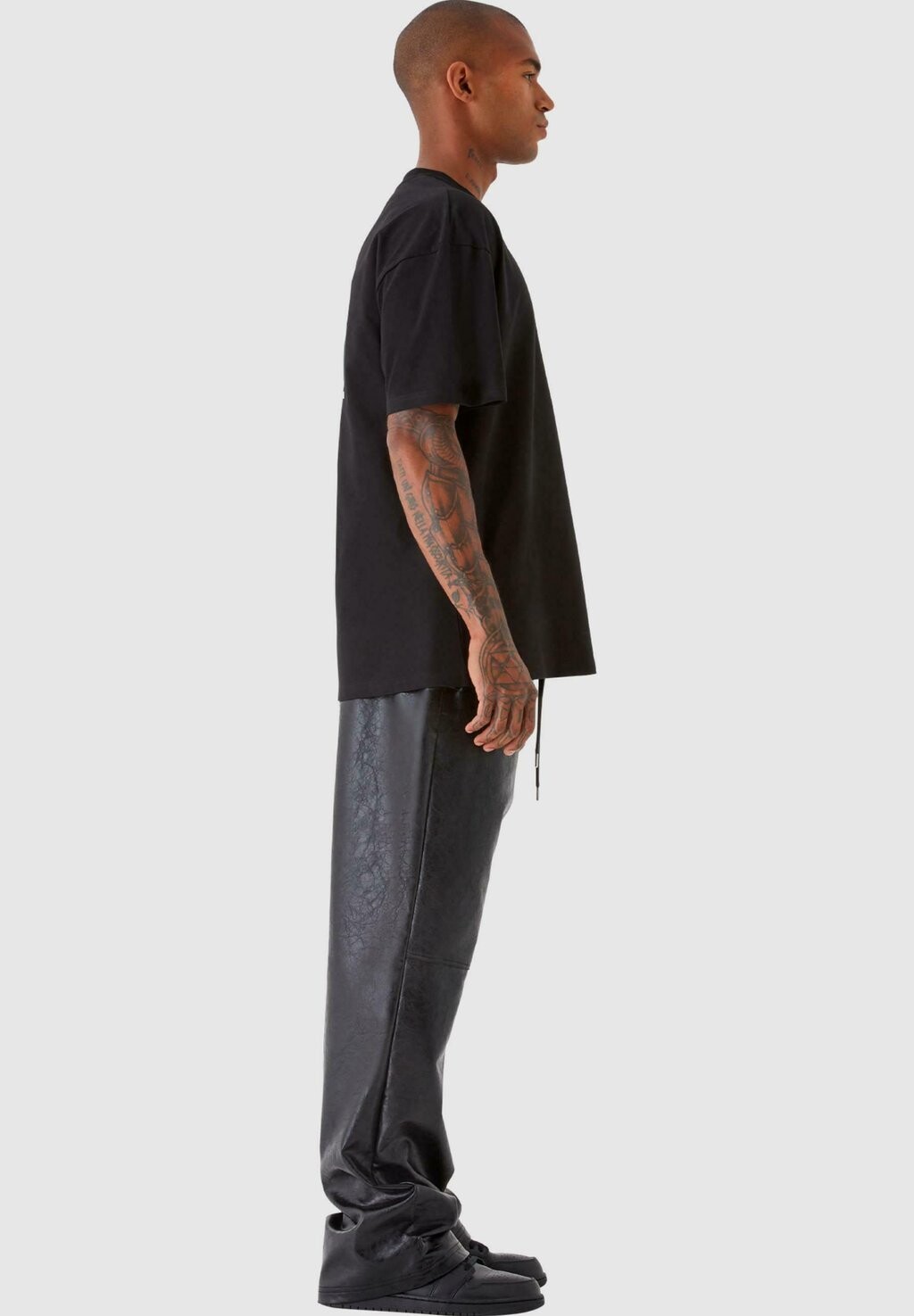 

Принт на футболке FLOWER TEE 9N1M SENSE, черный