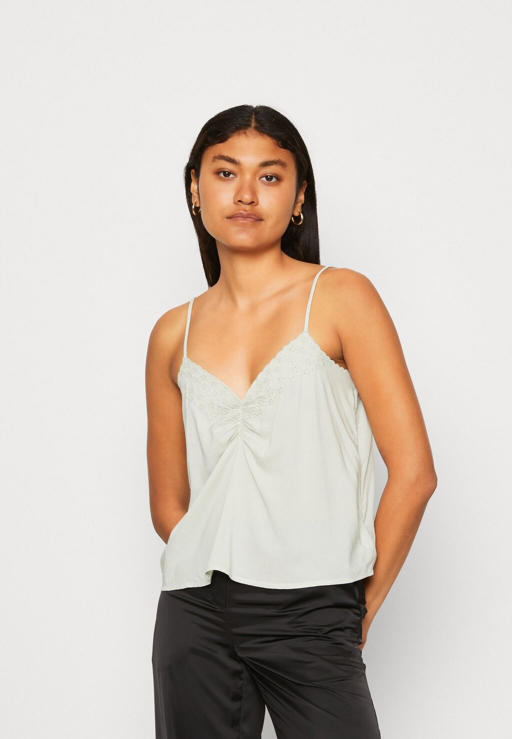 

Топ American Eagle