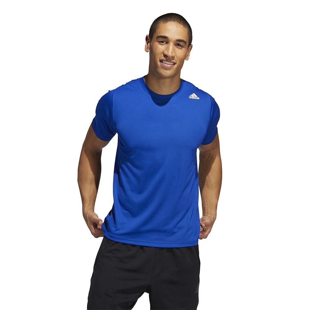 

Футболка adidas FreeLift Sport Fitted 3 Stripes, синий