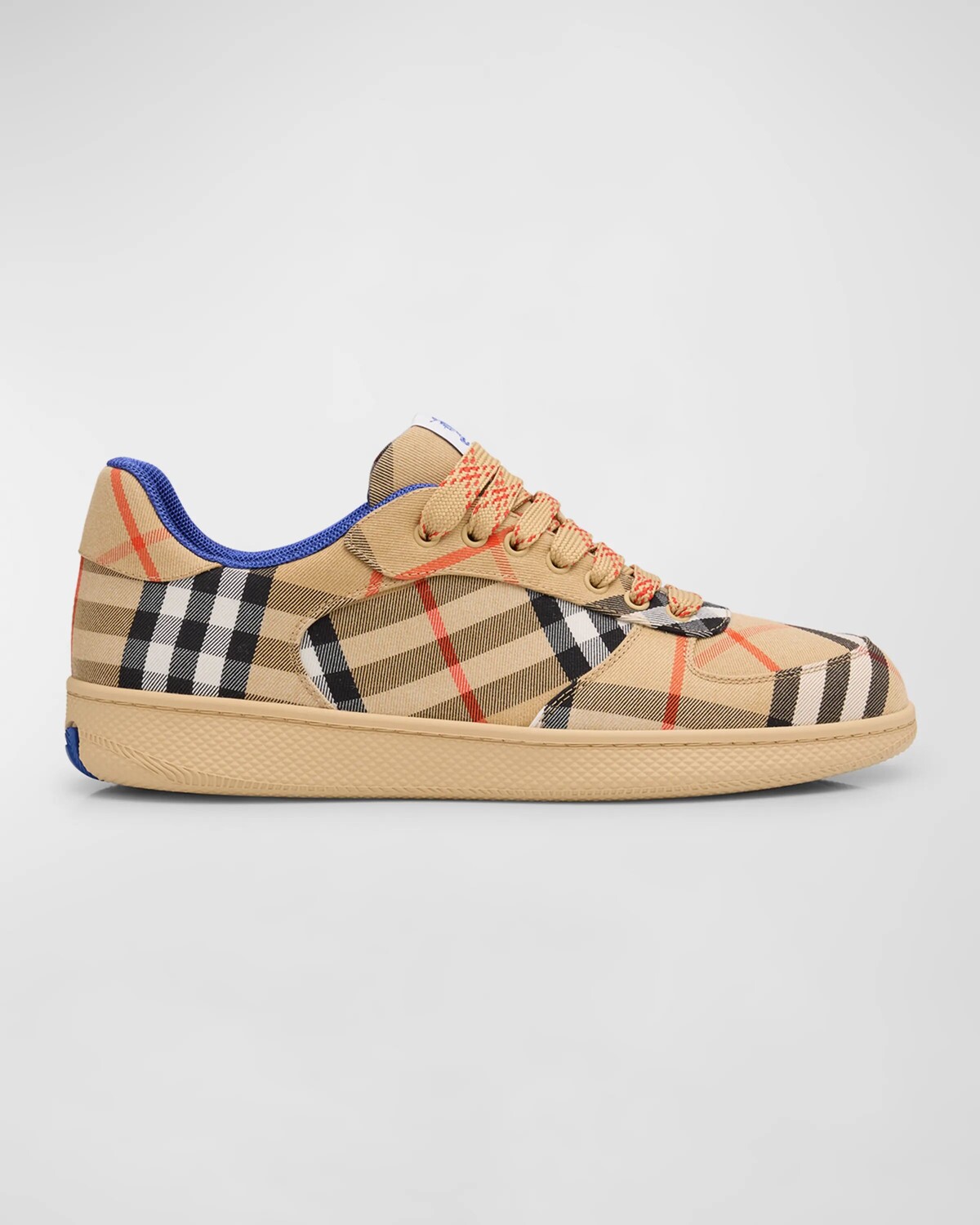 

Мужские низкие кеды в клетку Burberry, цвет Sand Ip Check