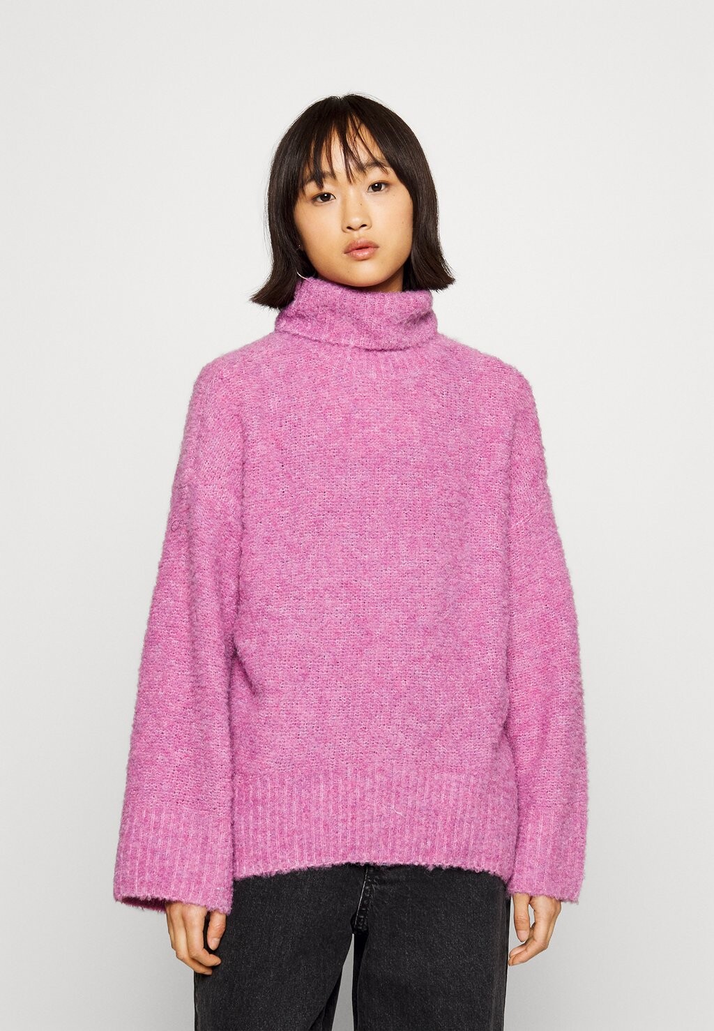 

Свитшот Pieces Petite PCNATHERINE, цвет radiant orchid
