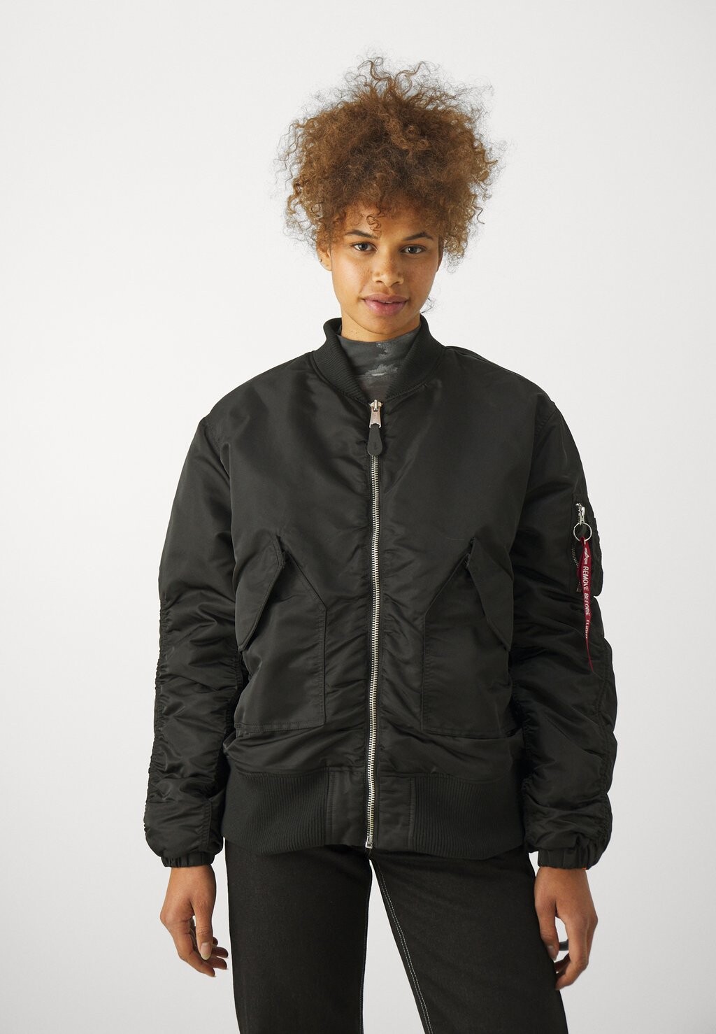 

Куртка-бомбер Alpha Industries, цвет black