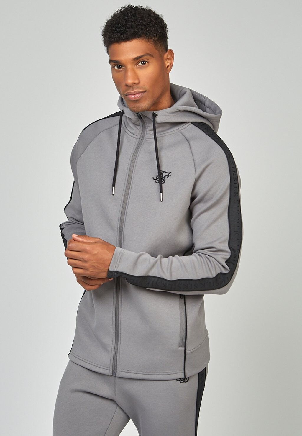 

Худи SIKSILK