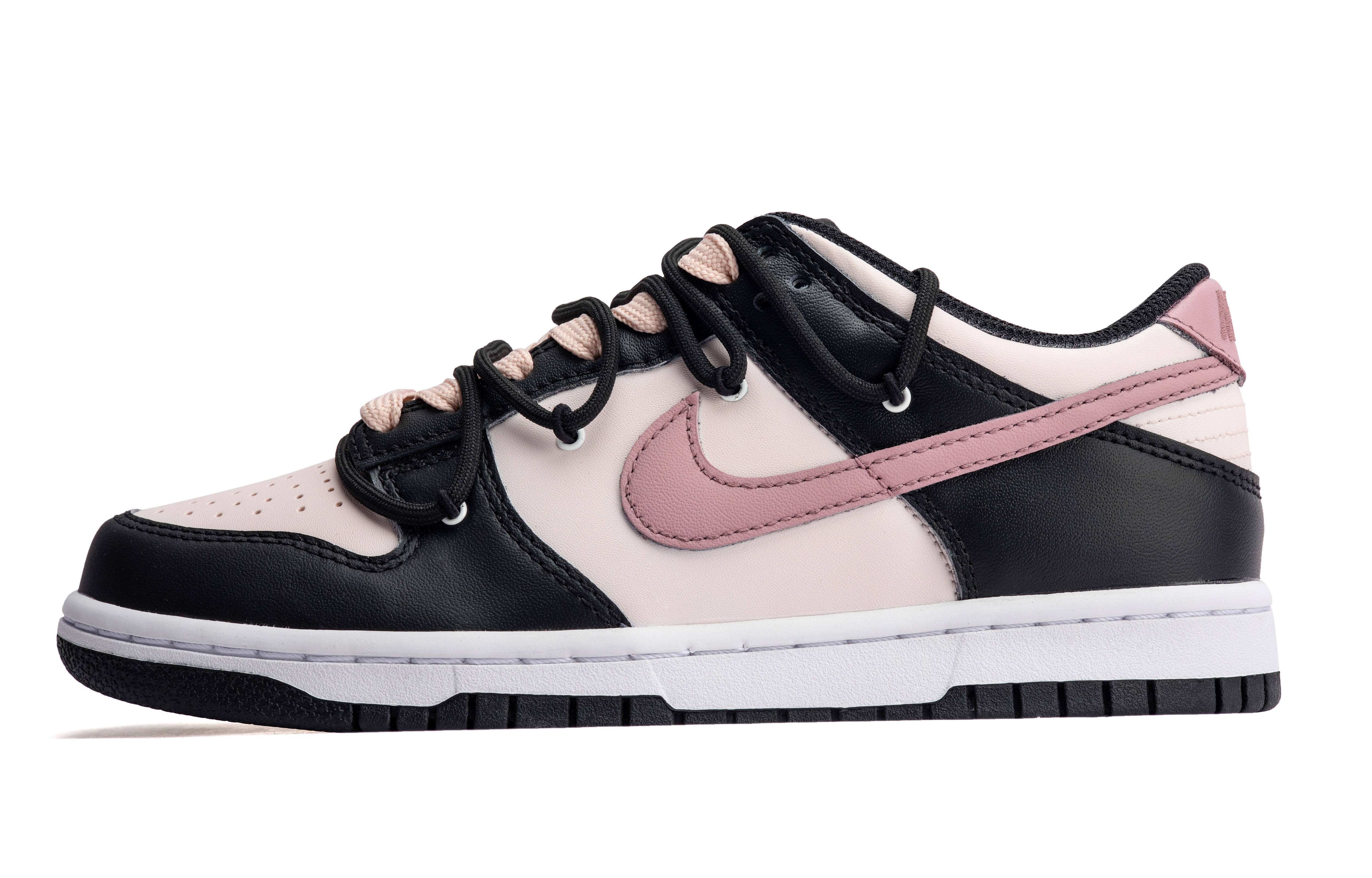 

Кроссовки Nike Dunk Low для скейтбординга женские