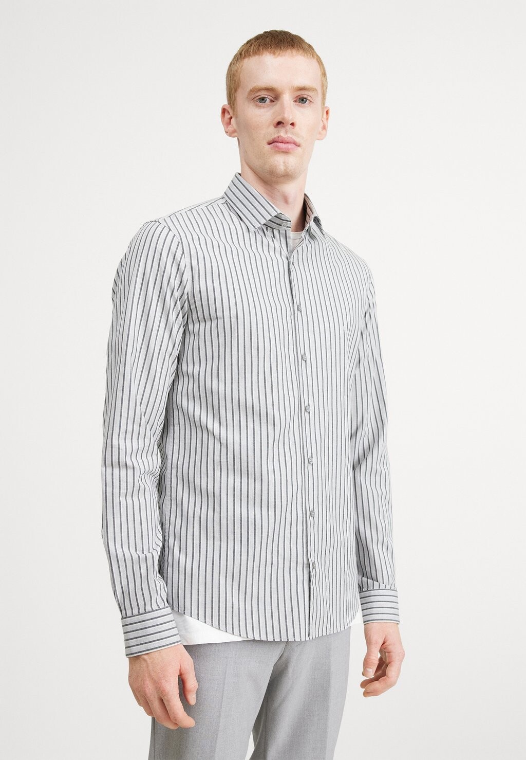 

Рубашка Calvin Klein Tailored, серый
