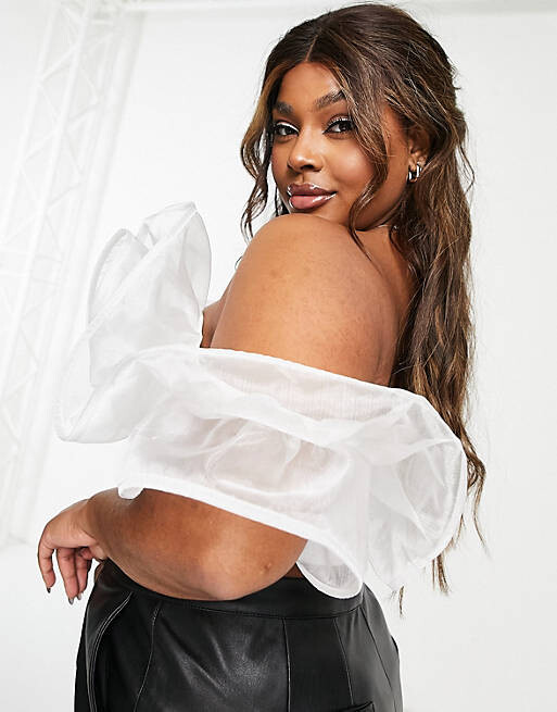 

Белый топ с оборками из органзы ASOS DESIGN Curve