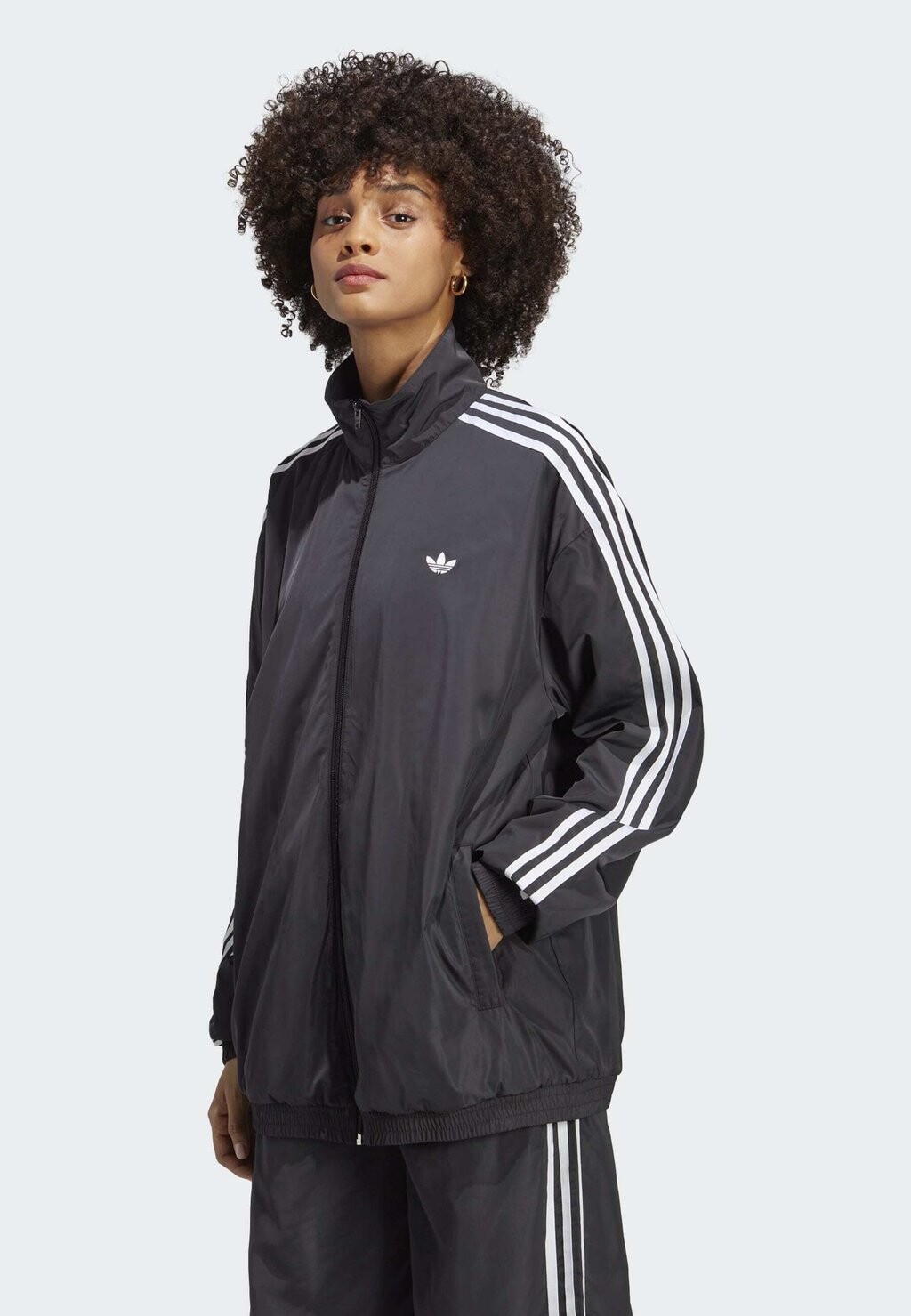 

Тренировочная куртка adidas Originals, черный