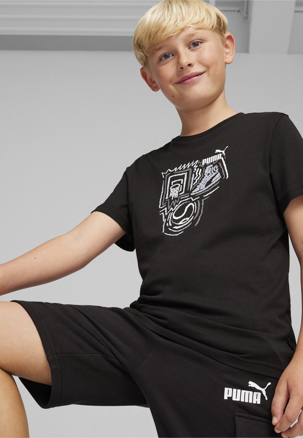 

Футболка с принтом GRAPHICS YEAR Puma, цвет black
