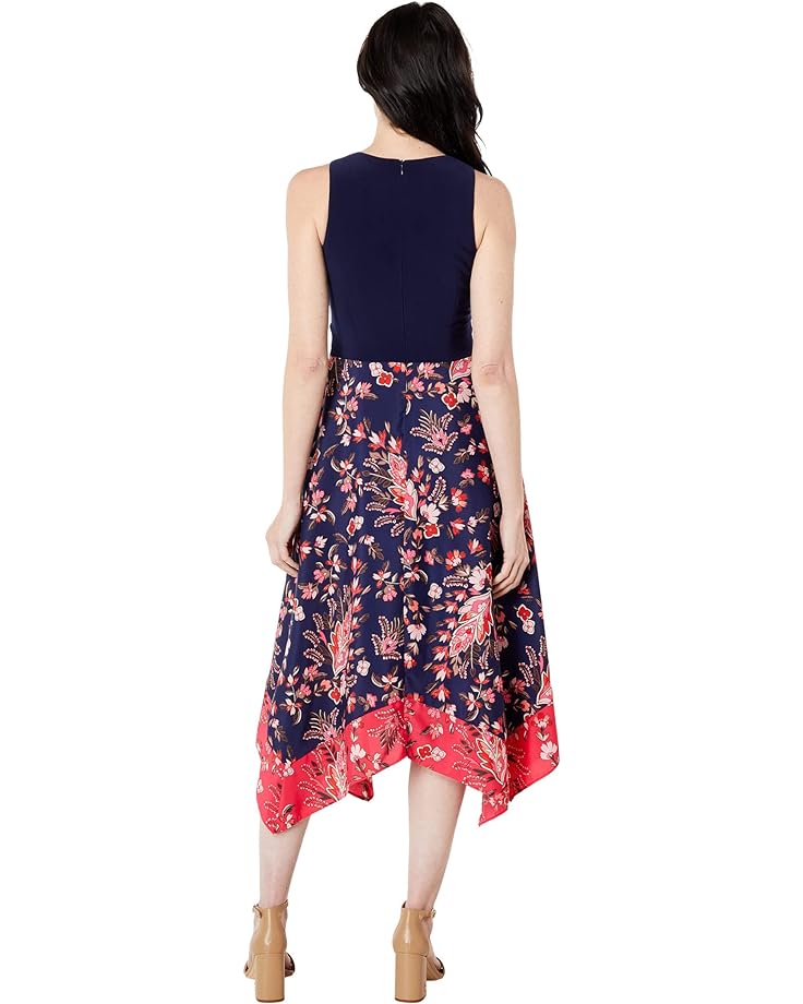 

Платье Vince Camuto Bodice with Printed Crepe De Chine Handkerchief Midi Twofer, цвет Navy Multi