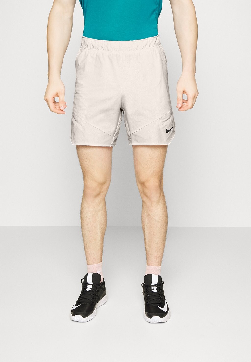 

Спортивные шорты Nike