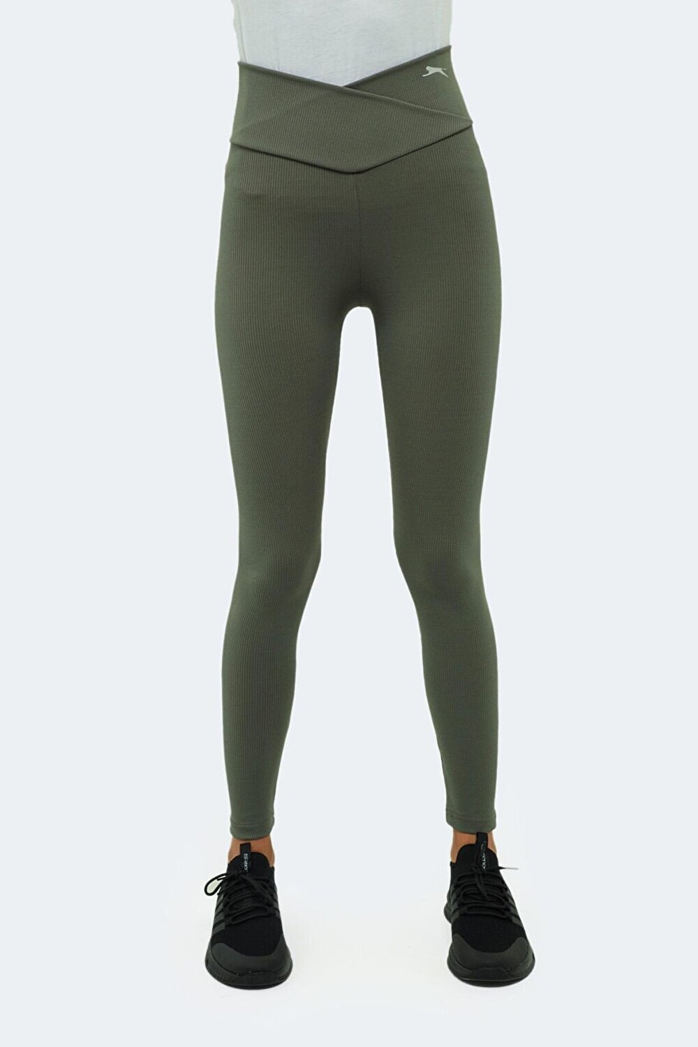 

Женские тайтсы для фитнеса NATALIE цвета хаки SLAZENGER