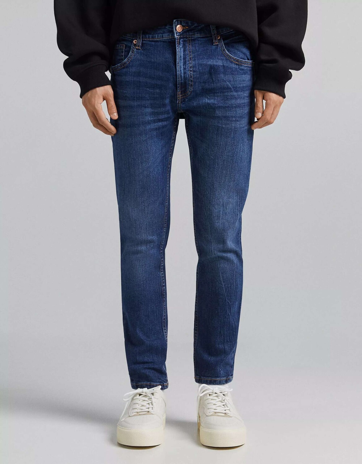 

Синие джинсы скинни Bershka