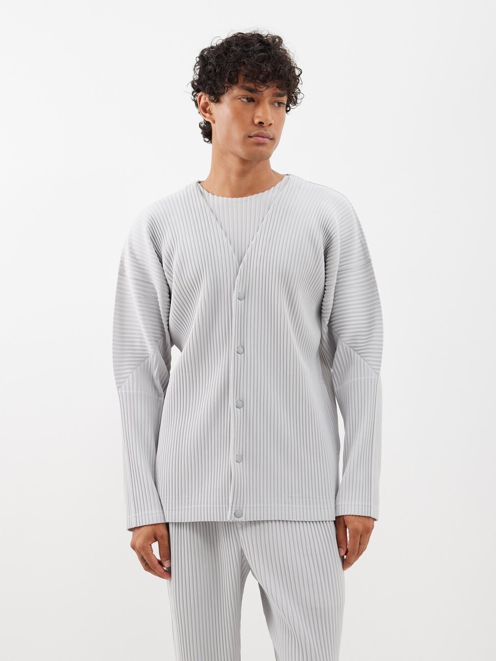 

Кардиган со складками и v-образным вырезом Homme Plissé Issey Miyake, серый