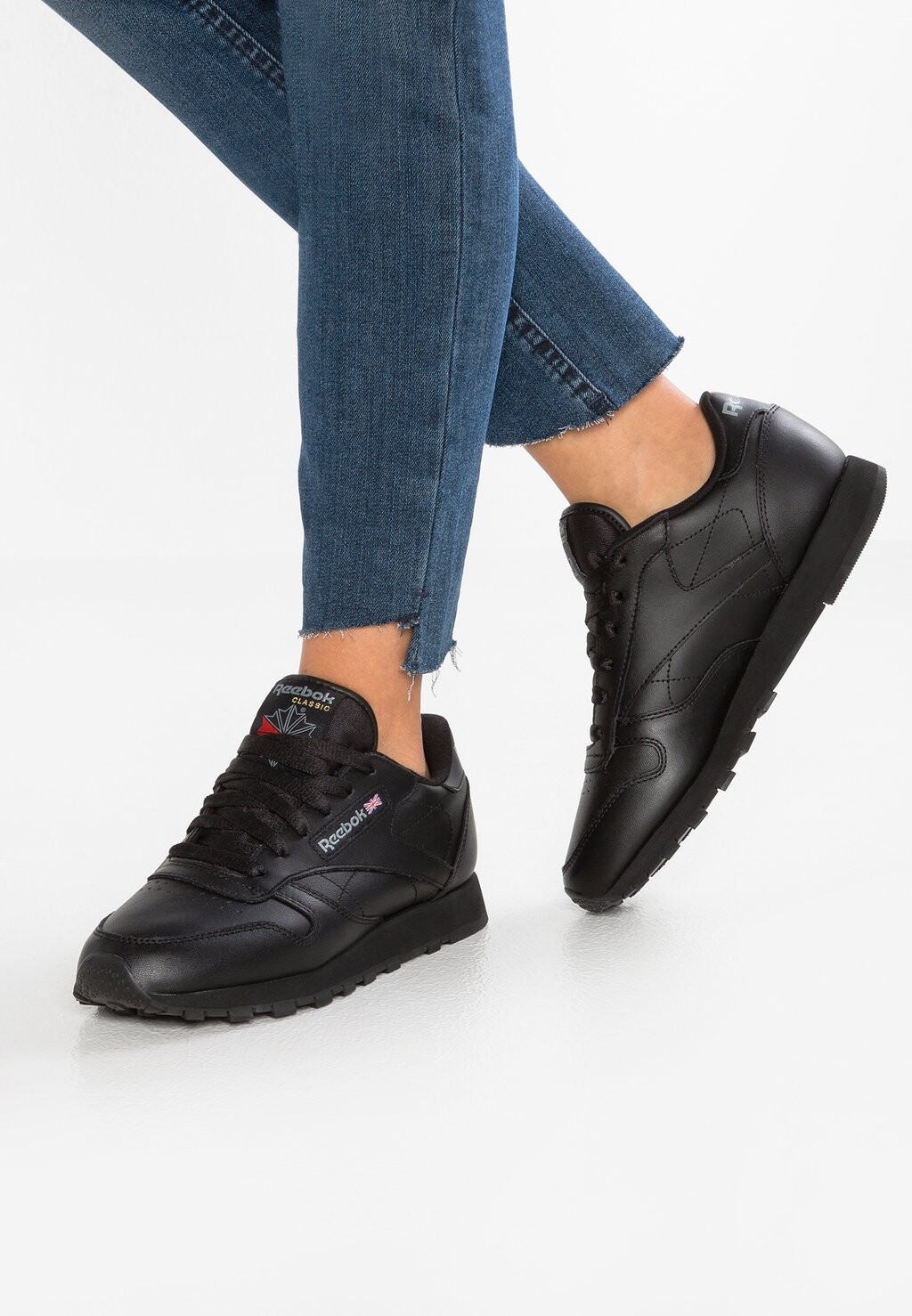 

Низкие кроссовки Reebok