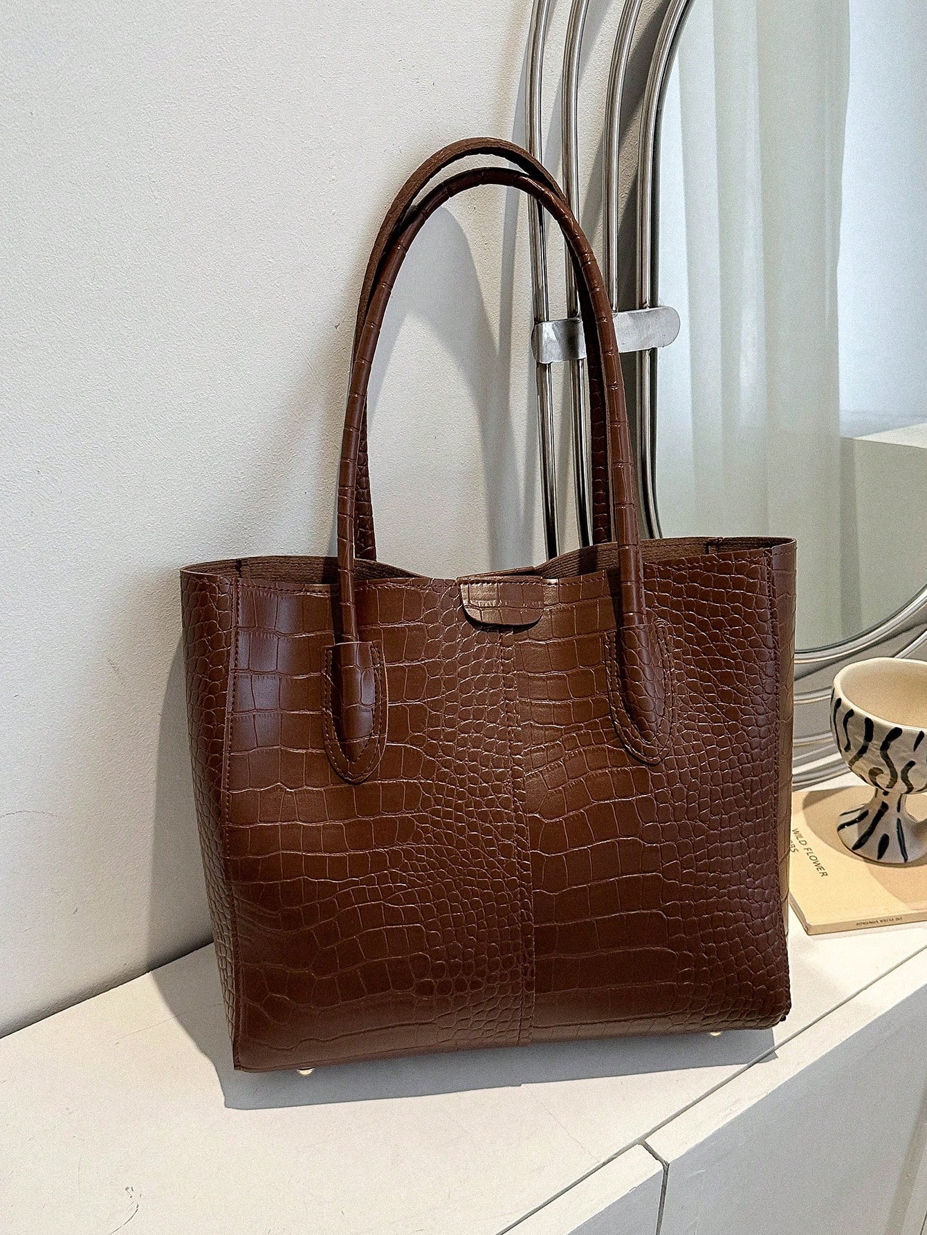 цена Женская осенне-зимняя новая стильная простая большая сумка на одно плечо большой вместимости для ежедневных поездок на работу, кофейный коричневый