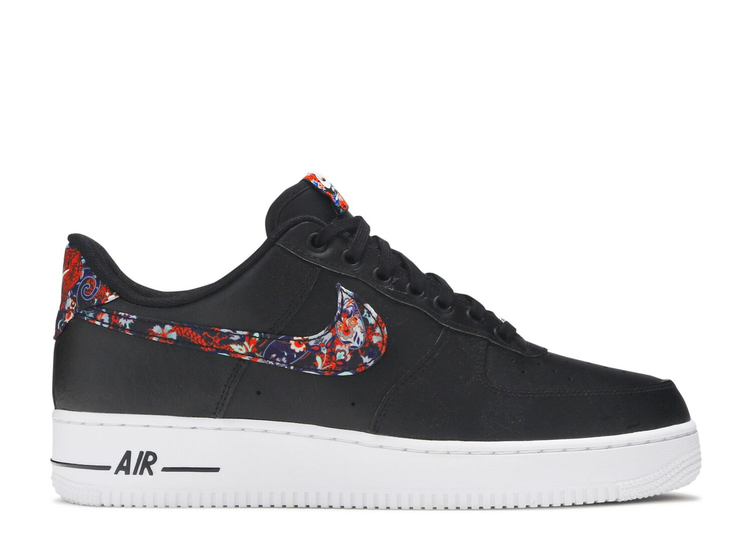 

Кроссовки Nike Air Force 1 '07 'Floral', черный