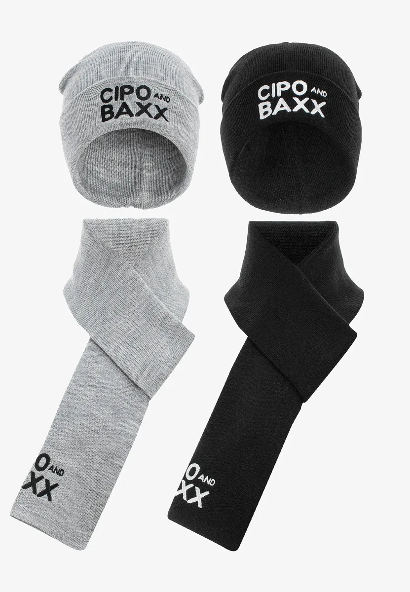 

Вязаная шапка Cipo & Baxx с вышитой надписью бренда, серый
