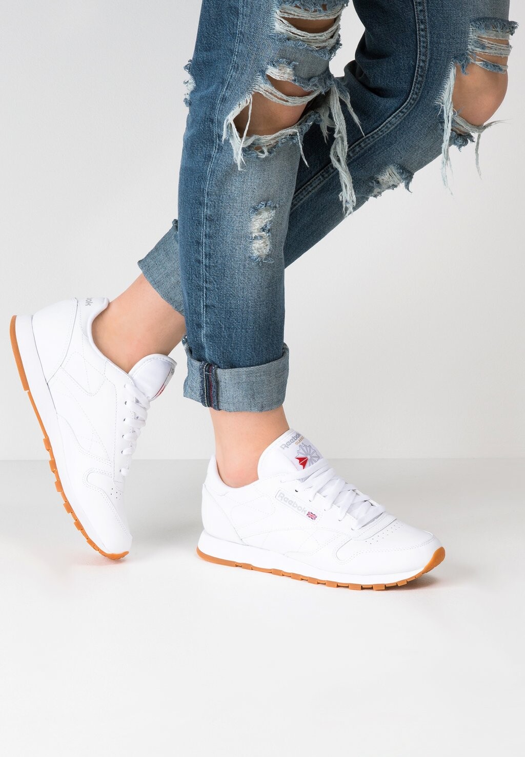 

Кроссовки Reebok, белый