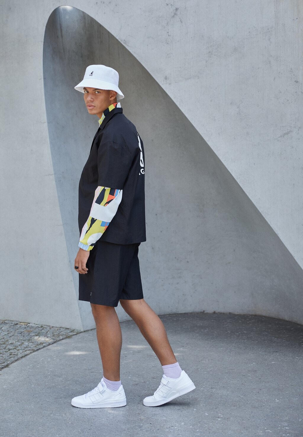 

Кроссовки adidas Originals, белый