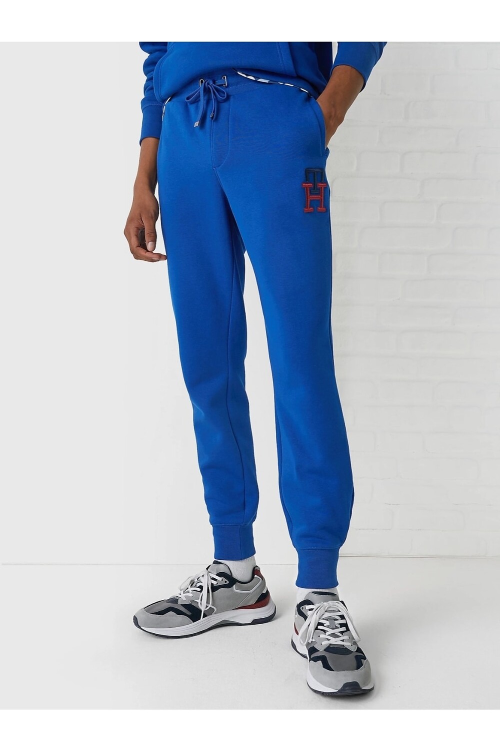 

Спортивный костюм Tommy Hilfiger