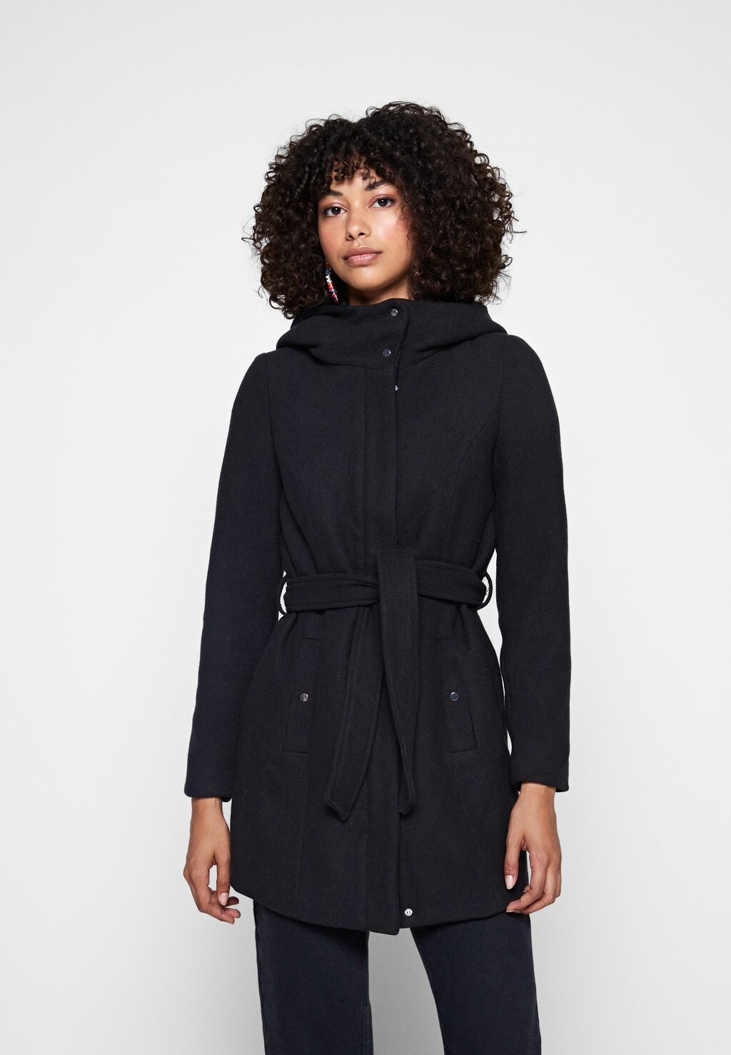 

Классическое пальто Vero Moda, черный