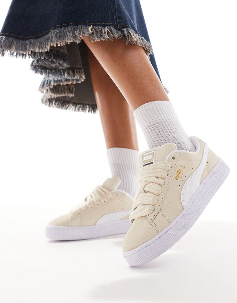 

Белоснежные кроссовки Puma Suede XL