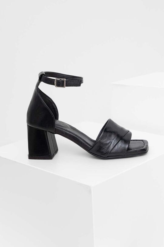 

Кожаные босоножки Answear Lab, черный