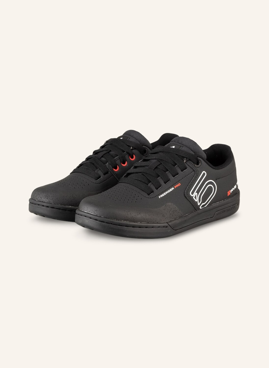 

Кроссовки adidas FREERIDER PRO, черный