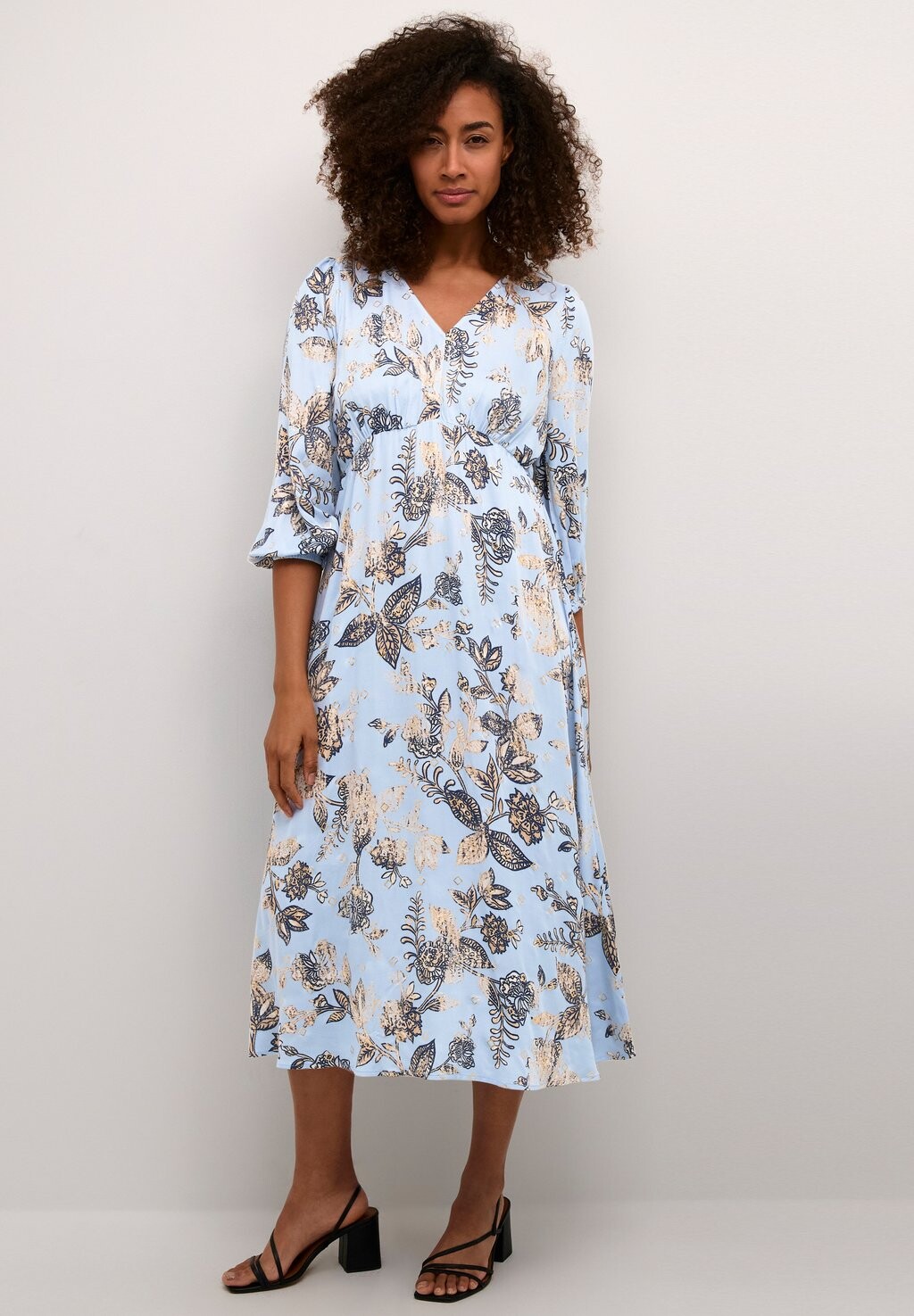

Повседневное платье PIA Culture, цвет light blue flower foil