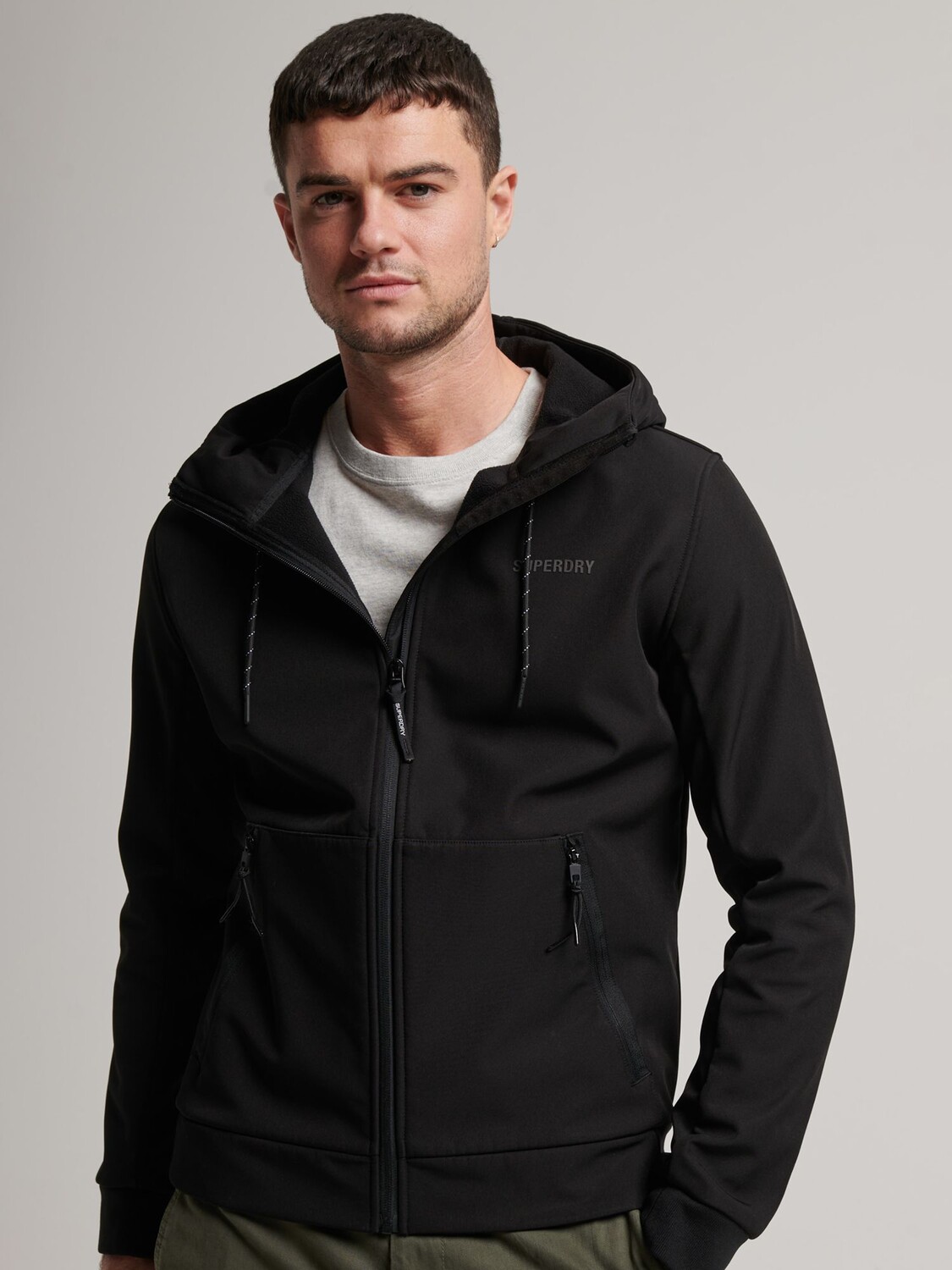 

Треккерская куртка в рубчик Superdry Code Tech, черная, Черный