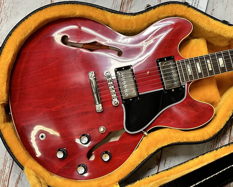 Электрогитара Gibson 1964 ES-335 Reissue 2023 VOS 60s Cherry New Unplayed Auth Dlr 7lb15oz #138