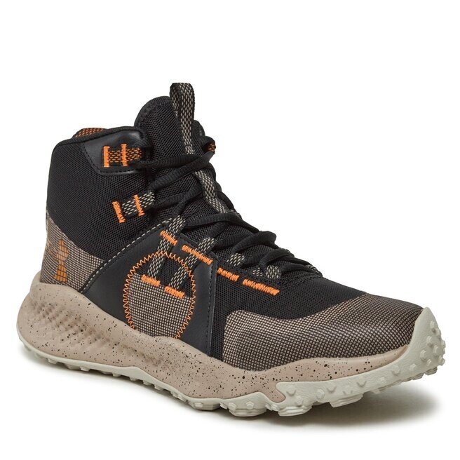 

Трекинговые ботинки Under Armour UaCharged Maven, черный