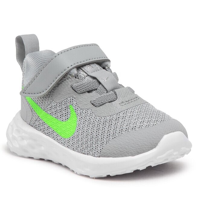 

Кроссовки Nike RevolutionNn, серый