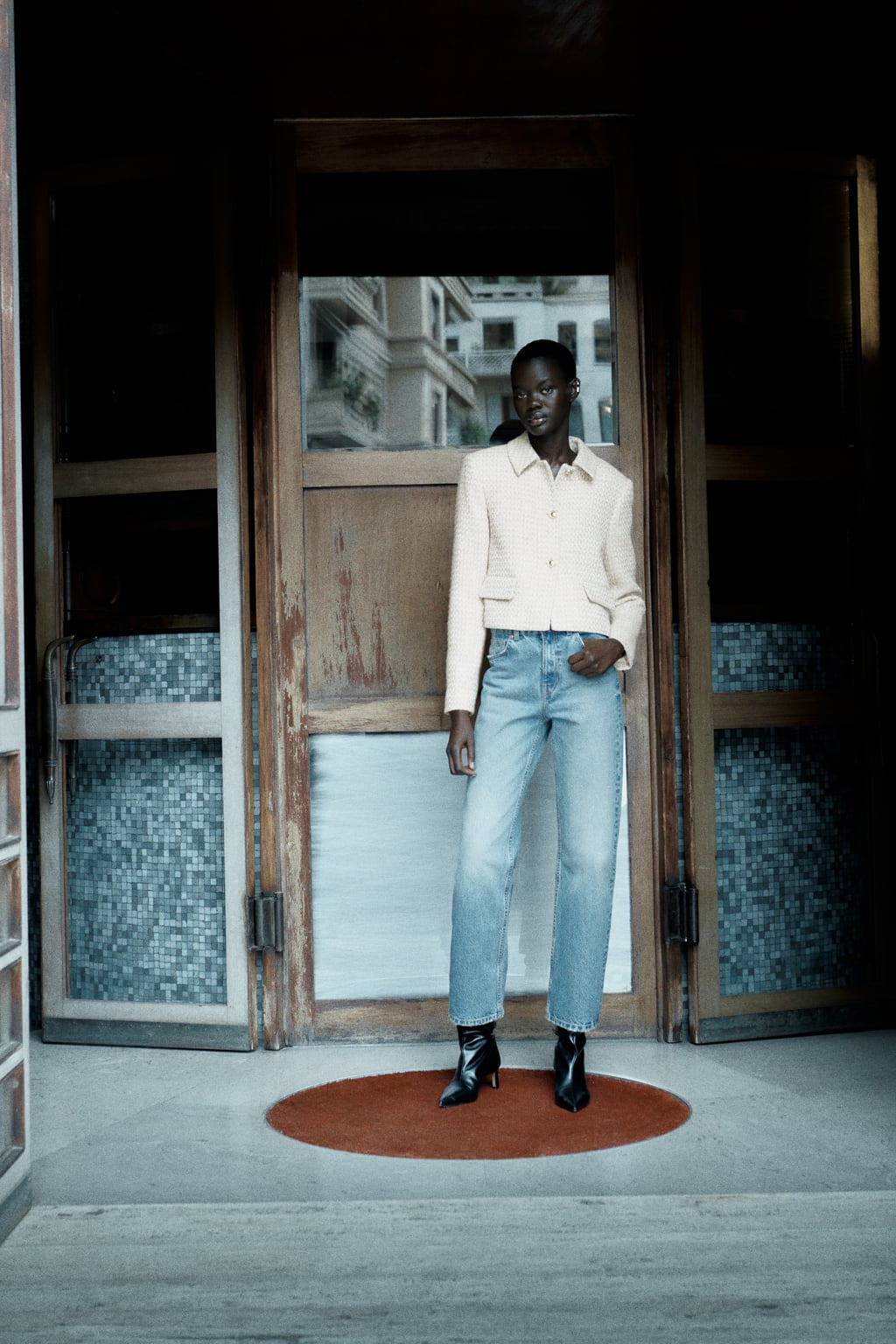

Фактурная куртка в клетку ZARA, экру