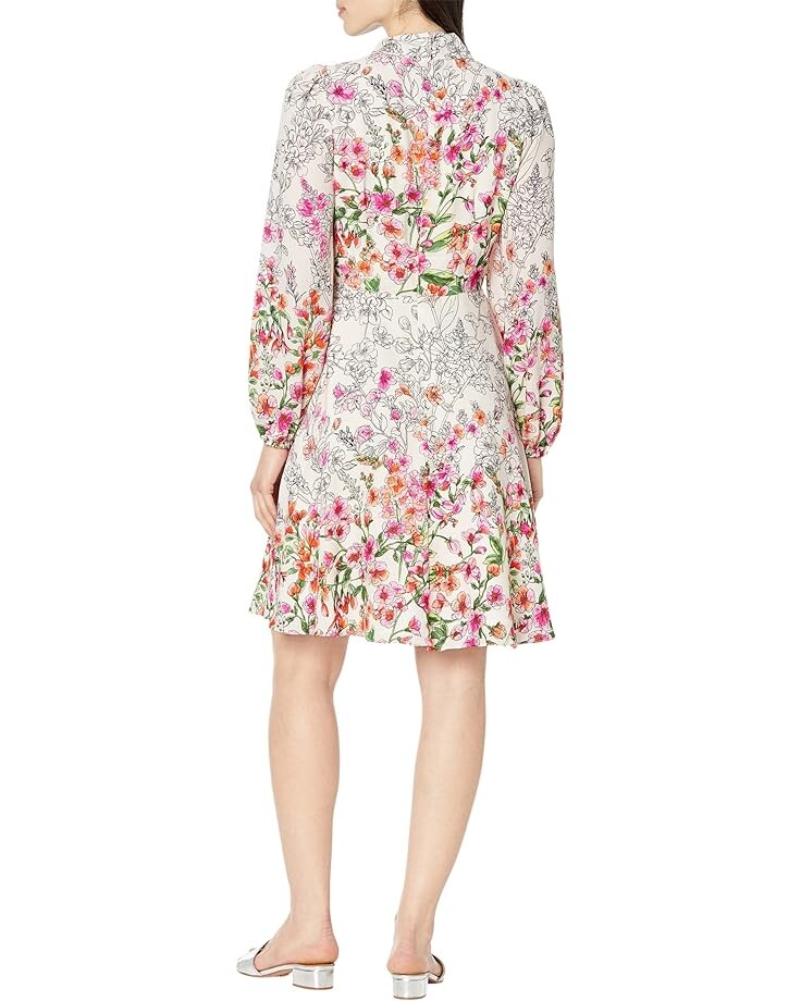 

Платье Maggy London Long Sleeve Mini Dress with Neck Tie, цвет Ivory/Pink Bud