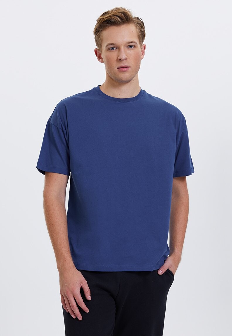 

Базовая футболка Essentials WESTMARK LONDON, цвет blue quartz