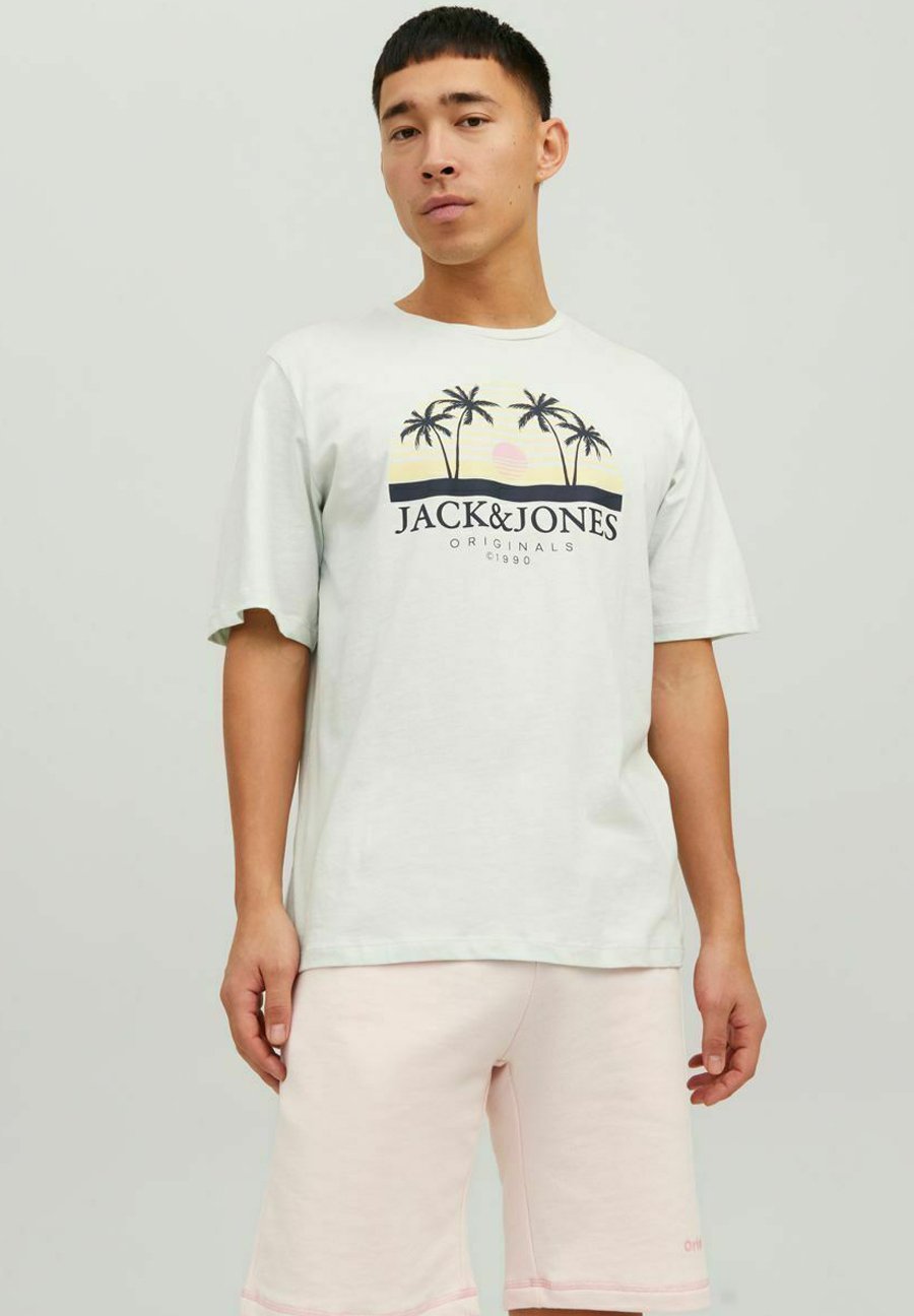 Футболка с принтом CREW NECK Jack & <b>Jones</b>, Светло-синий - фото 2. Футбо...