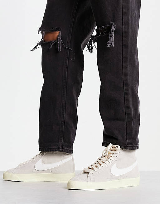 

Кроссовки из кости Nike Blazer Suede Mid '77