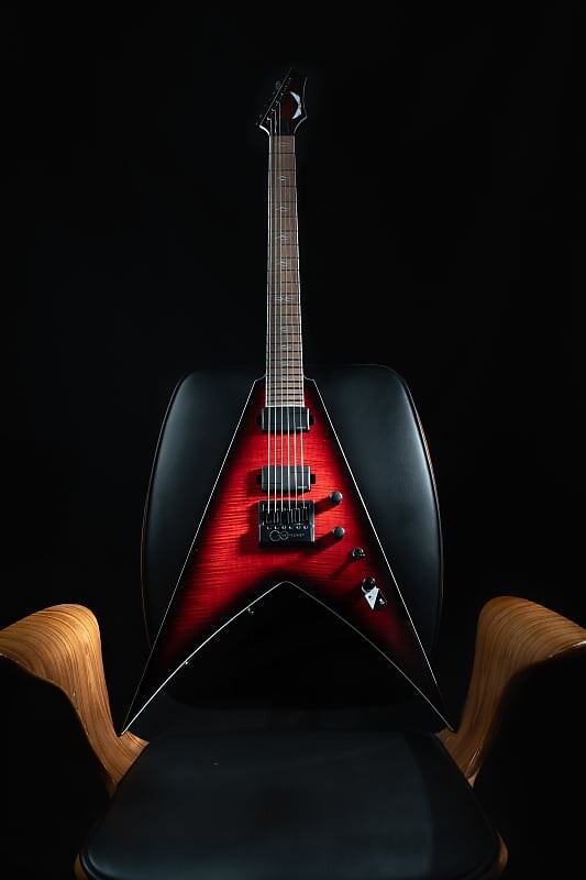 Электрогитара Dean Vengeance Select Evertune/Black Cherry Burst/In Stock