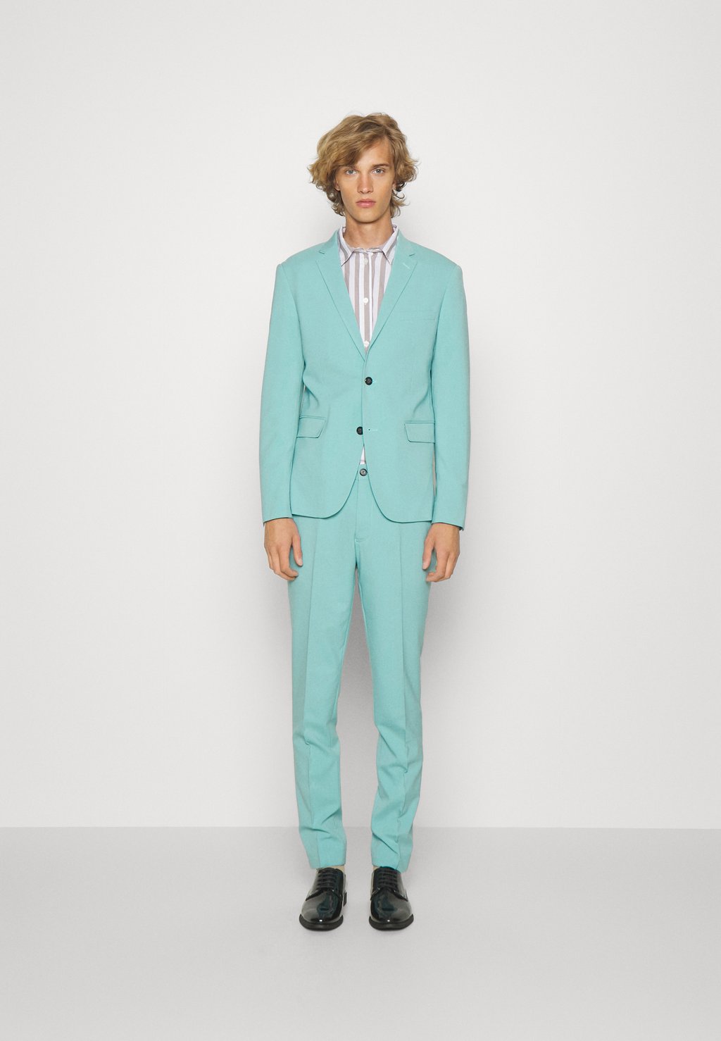 

Костюм PLAIN MENS SUIT Lindbergh, цвет light aqua